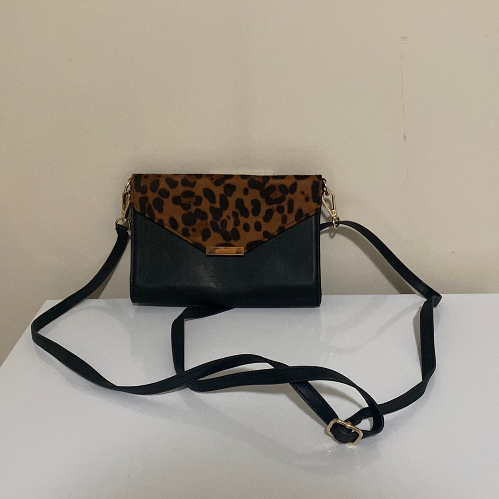 Cheetah print side bag